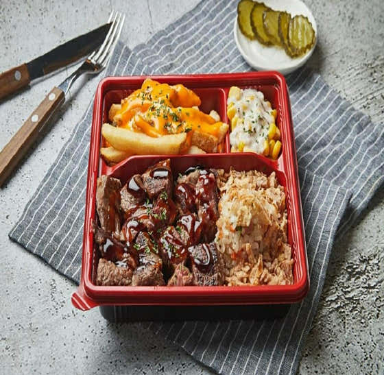 비프스테이크 Large 메뉴 사진(네이버)