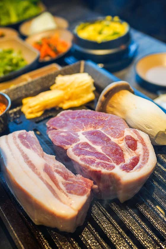 금돗 성산일출봉 흑돼지추가400g 메뉴 사진(네이버)