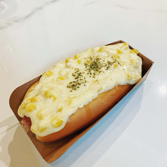콘치즈 핫도그 메뉴 사진(네이버)