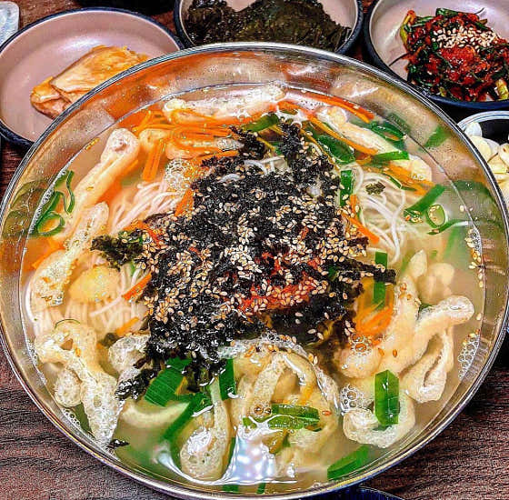 남해멸치 잔치국수(양 많음 주의) 메뉴 사진(네이버)