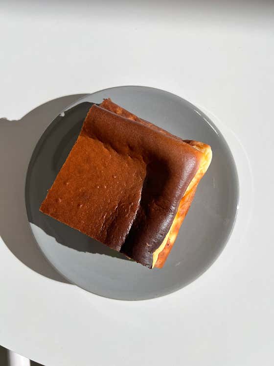 바스크 치즈케이크 메뉴 사진(네이버)
