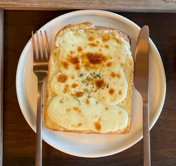 모짜렐라버터토스트 메뉴 사진(네이버)