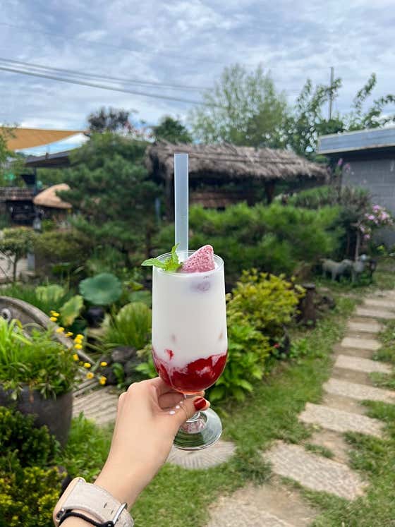 딸기라떼 메뉴 사진(네이버)
