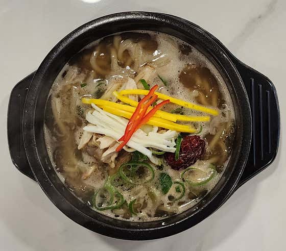 한방닭칼국수 메뉴 사진(네이버)