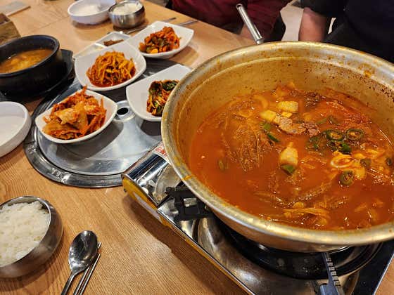 생고기김치찌개(국내산) 메뉴 사진(네이버)