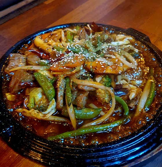 매콤챱스테이크 메뉴 사진(네이버)