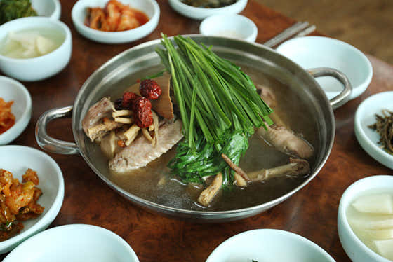 능이닭백숙 메뉴 사진(네이버)