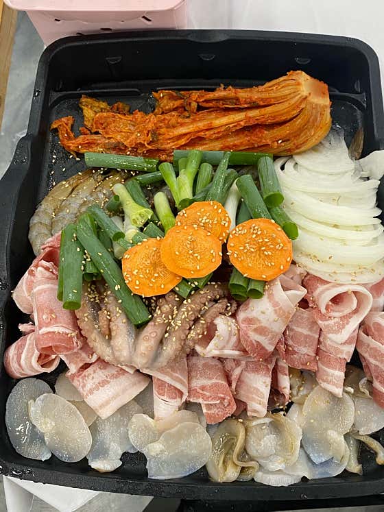 대패+새우+키조개+묵은지=❤️ 메뉴 사진(네이버)