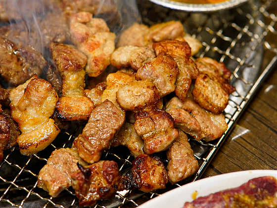 삼겹살 반판 300g 메뉴 사진(네이버)