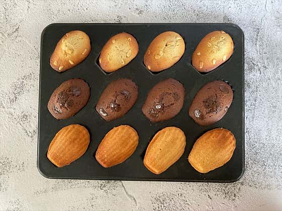 메들렌(다크초코) 메뉴 사진(네이버)