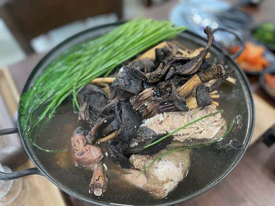 능이백숙 메뉴 사진(네이버)