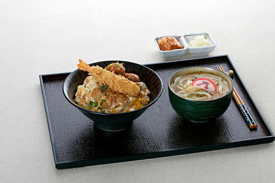돈치새돈부리 메뉴 사진(네이버)