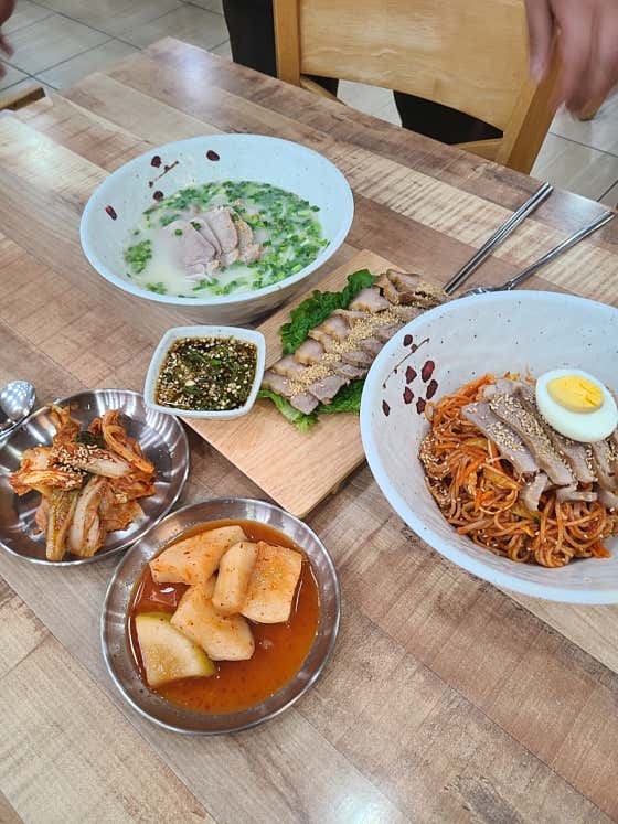 3인세트 메뉴 사진(네이버)