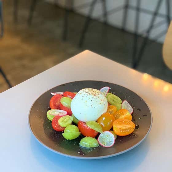 부라타 치즈 메뉴 사진(네이버)