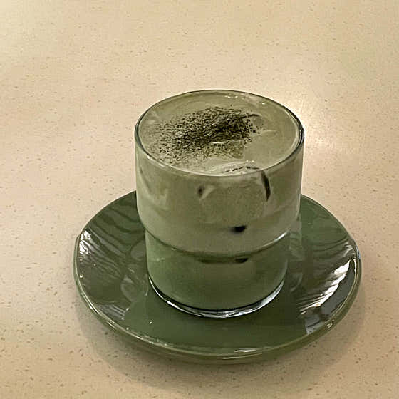 쑥 크림라떼 메뉴 사진(네이버)