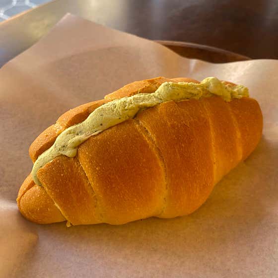 바질크림치즈소금빵 메뉴 사진(네이버)