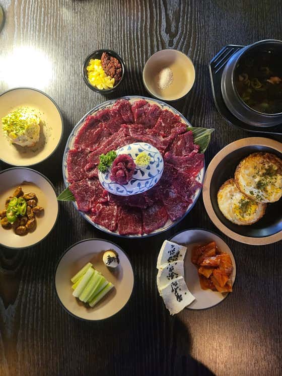 한우생고기 메뉴 사진(네이버)