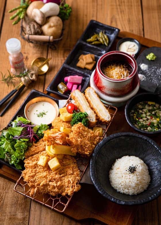 프리미엄 모둠카츠 메뉴 사진(네이버)