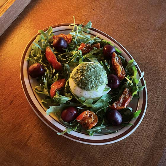 BURRATA SALAD 메뉴 사진(네이버)