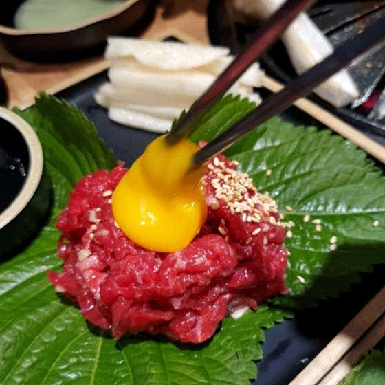 육회(130g) 메뉴 사진(네이버)