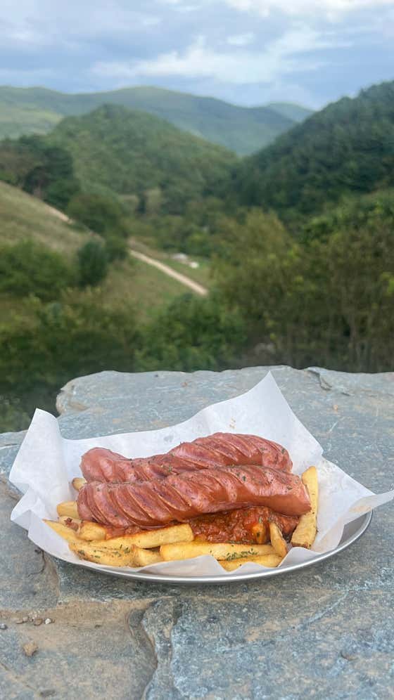 칠리부어스트 메뉴 사진(네이버)
