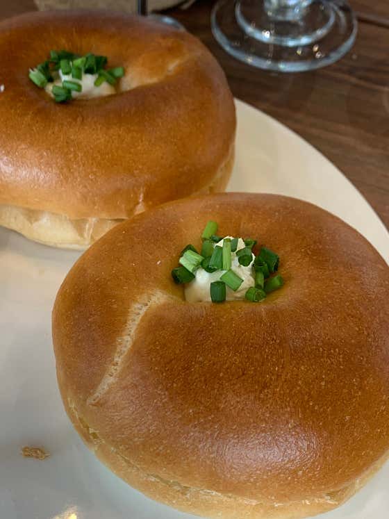 대파크림치즈 베이글 메뉴 사진(네이버)