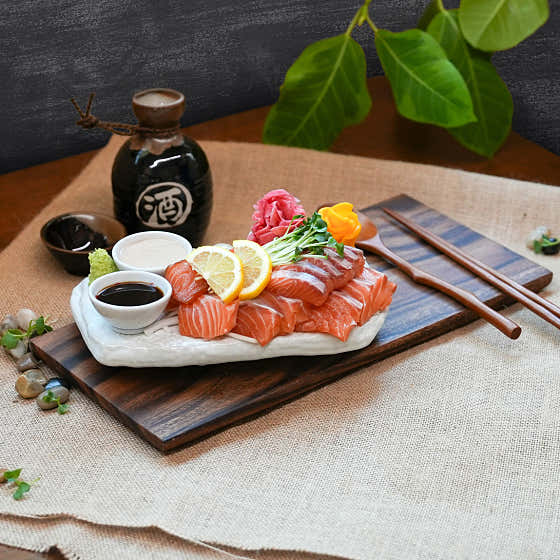 숙성 연어 사시미 메뉴 사진(네이버)