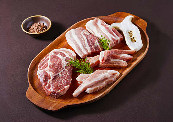 숙성 돼지 반마리 메뉴 사진(네이버)