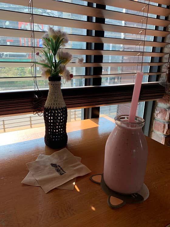 딸기바나나요거트스무디(Iced) 메뉴 사진(네이버)