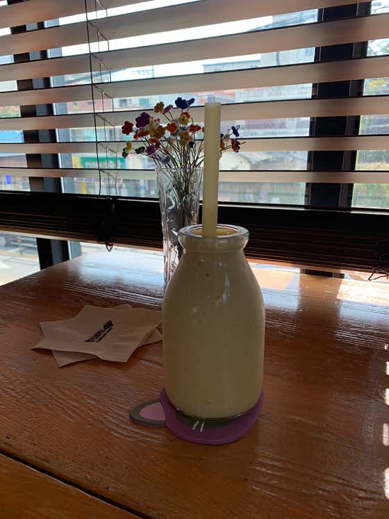 망고복숭아바나나요거트스무디(Iced) 메뉴 사진(네이버)