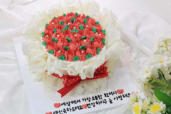 꽃다발케이크 메뉴 사진(네이버)