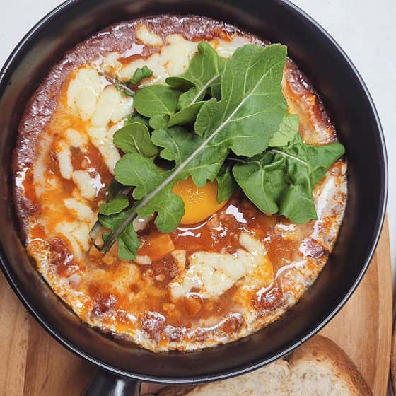 삭슈카(빵포함) 메뉴 사진(네이버)