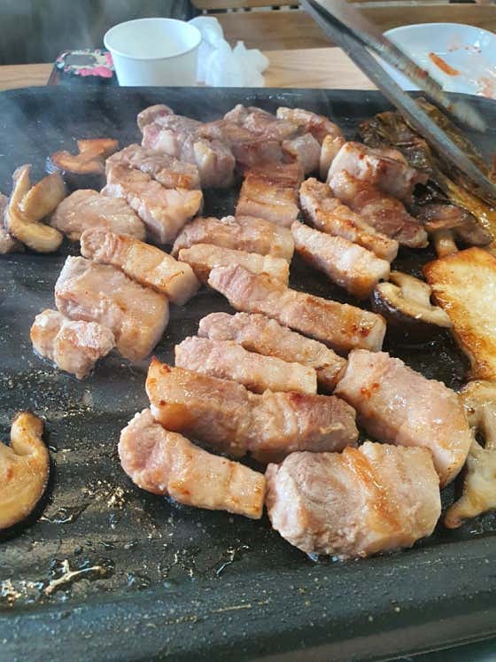 생삼겹살 도드람 으뜸암돼지 메뉴 사진(네이버)