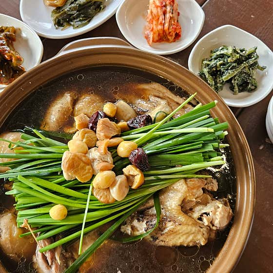 옻닭 메뉴 사진(네이버)