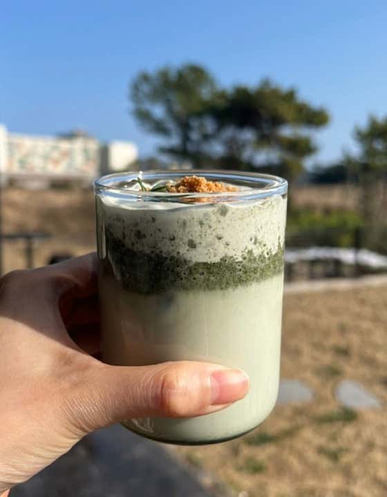 쑥크림 라떼 메뉴 사진(네이버)