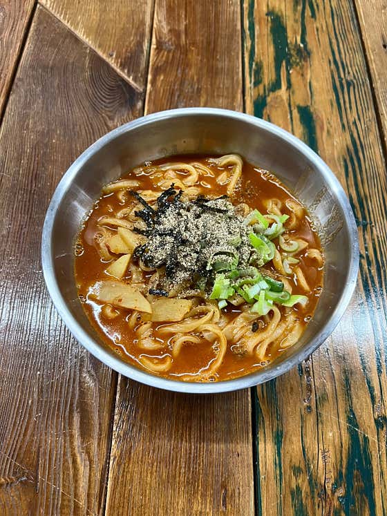 평창한우 소고기 장칼국수 메뉴 사진(네이버)