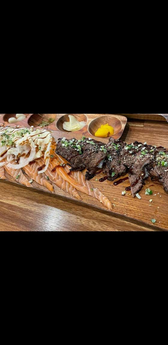 연어반 소고기반 메뉴 사진(네이버)