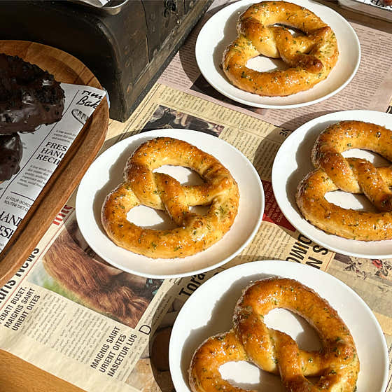 버터갈릭프레첼 메뉴 사진(네이버)