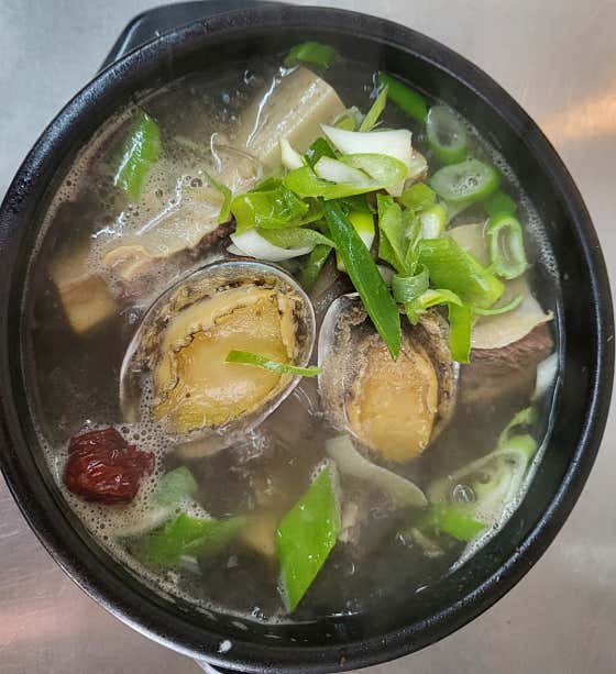 스지 전복 갈비탕 메뉴 사진(네이버)