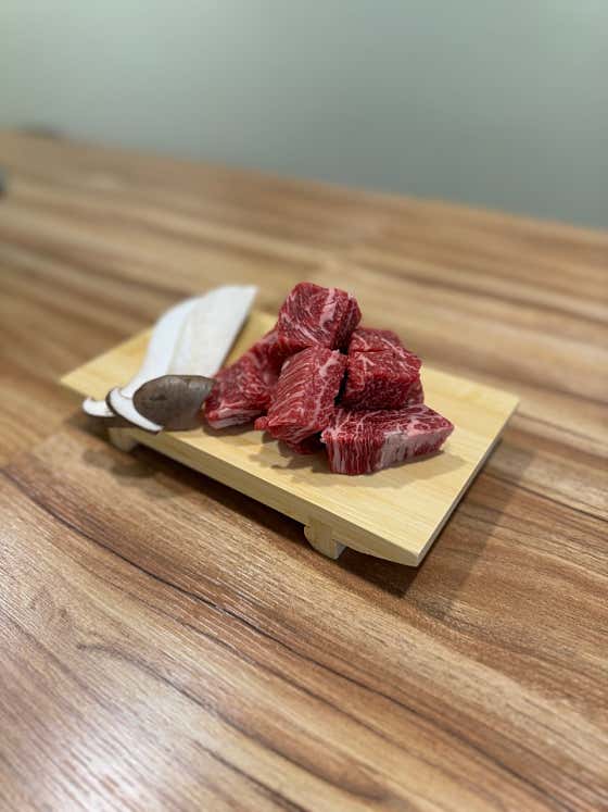 한우암소등심(180g) 메뉴 사진(네이버)