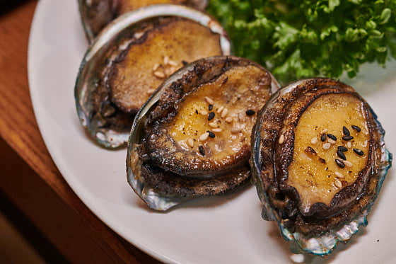 전복구이 6P 메뉴 사진(네이버)