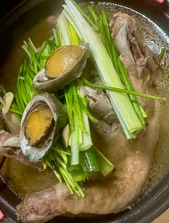 약초오리백숙 메뉴 사진(네이버)