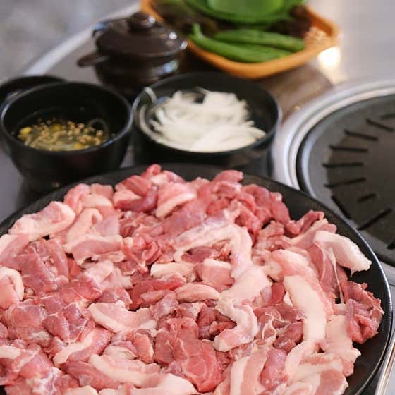 생뒷고기(120g) 메뉴 사진(네이버)