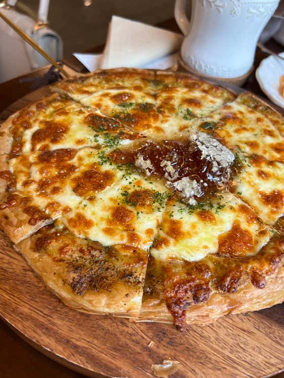 벌꿀짚페스츄리피자 메뉴 사진(네이버)