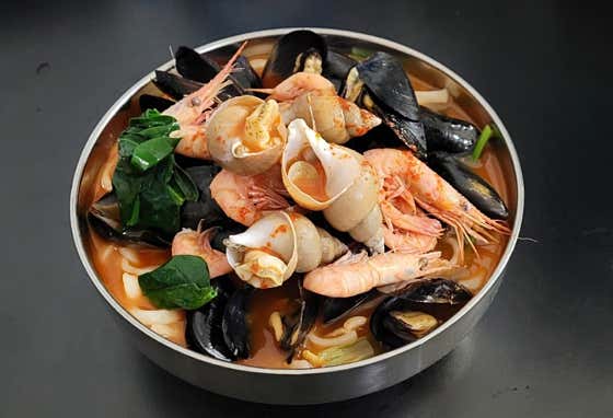 해물장칼국수 메뉴 사진(네이버)