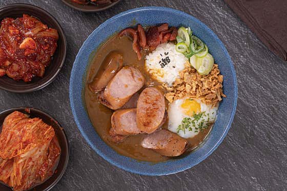그릴드 소시지 카레 메뉴 사진(네이버)