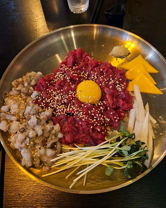 육회탕탕이 ( 1++ ) 메뉴 사진(네이버)