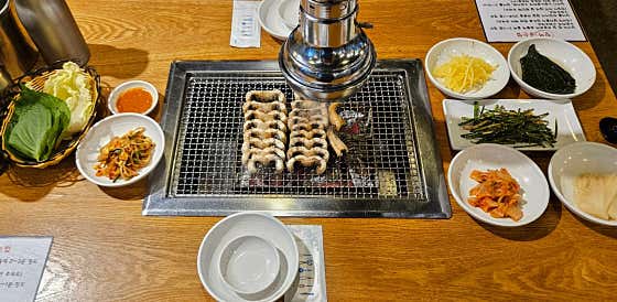 상차림(참숯,야채,반찬) 메뉴 사진(네이버)