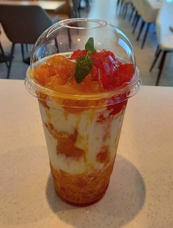 애플망고,자몽퐁당 라떼 메뉴 사진(네이버)