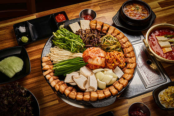 삼겹목살 한판(720g) 3~4人 메뉴 사진(네이버)